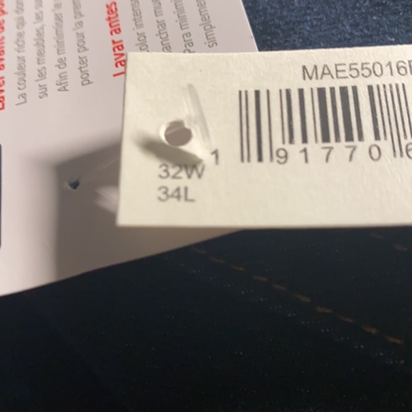 Amazon Essentials Jeans - Picture 3 of 4